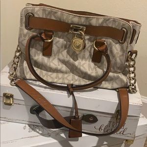 Michael Kors hand bag